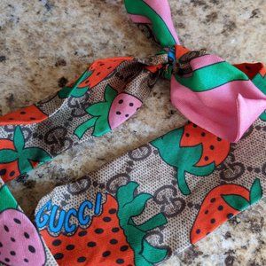 Gucci Strawberry Scarf